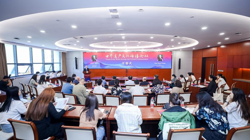 铝合金材质：坚固与轻便的完美结合